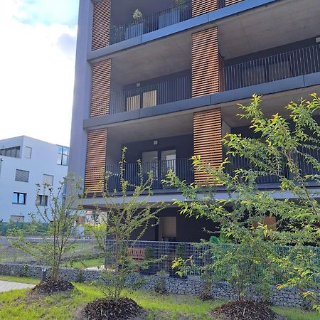 Apartman S Terasou, V Novostavbe Прага Экстерьер фото